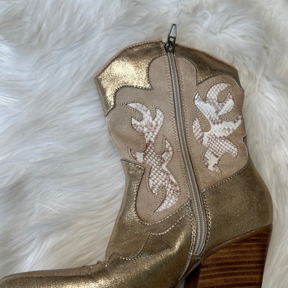 Women Lunar Cowboy Boot -Gold Metallic Snake Print size 6 - Picture 9 of 15